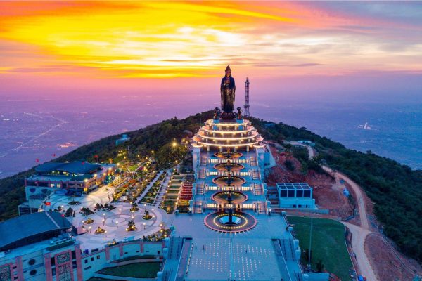 du lịch Núi Bà Đen tự túc